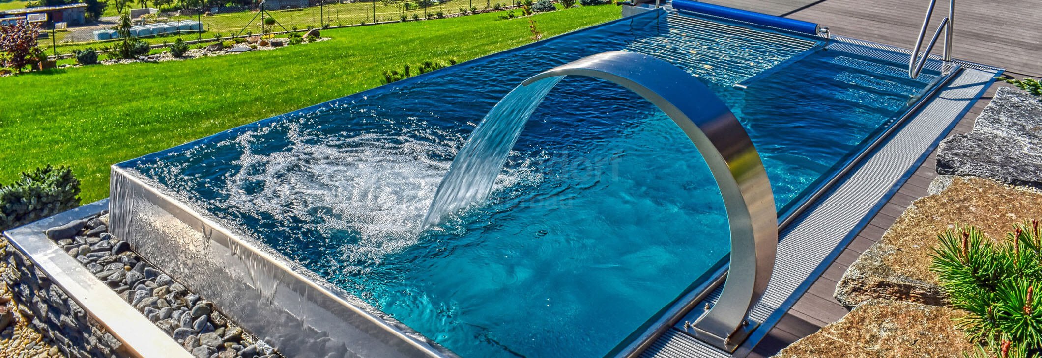 <strong>Private</strong> stainless stell pools and wellness facilities