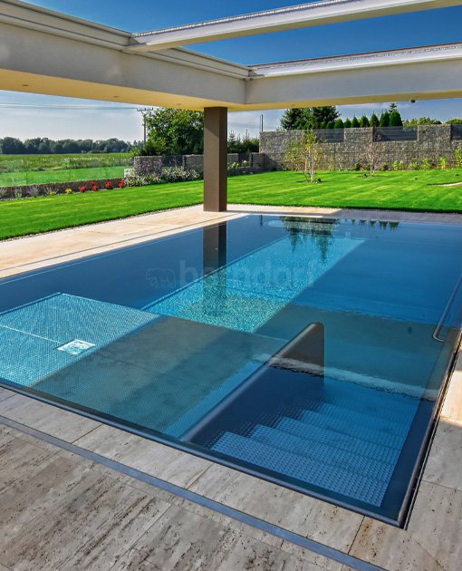 Outdoor privat pool with hidden overflow 7 Outdoor privat pool with hidden overflow 7