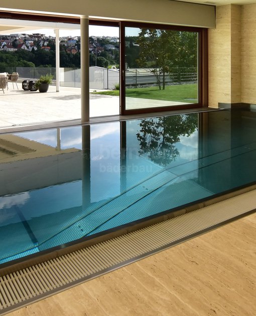 Indoor privat pool with overflow 10 Indoor privat pool with overflow 10