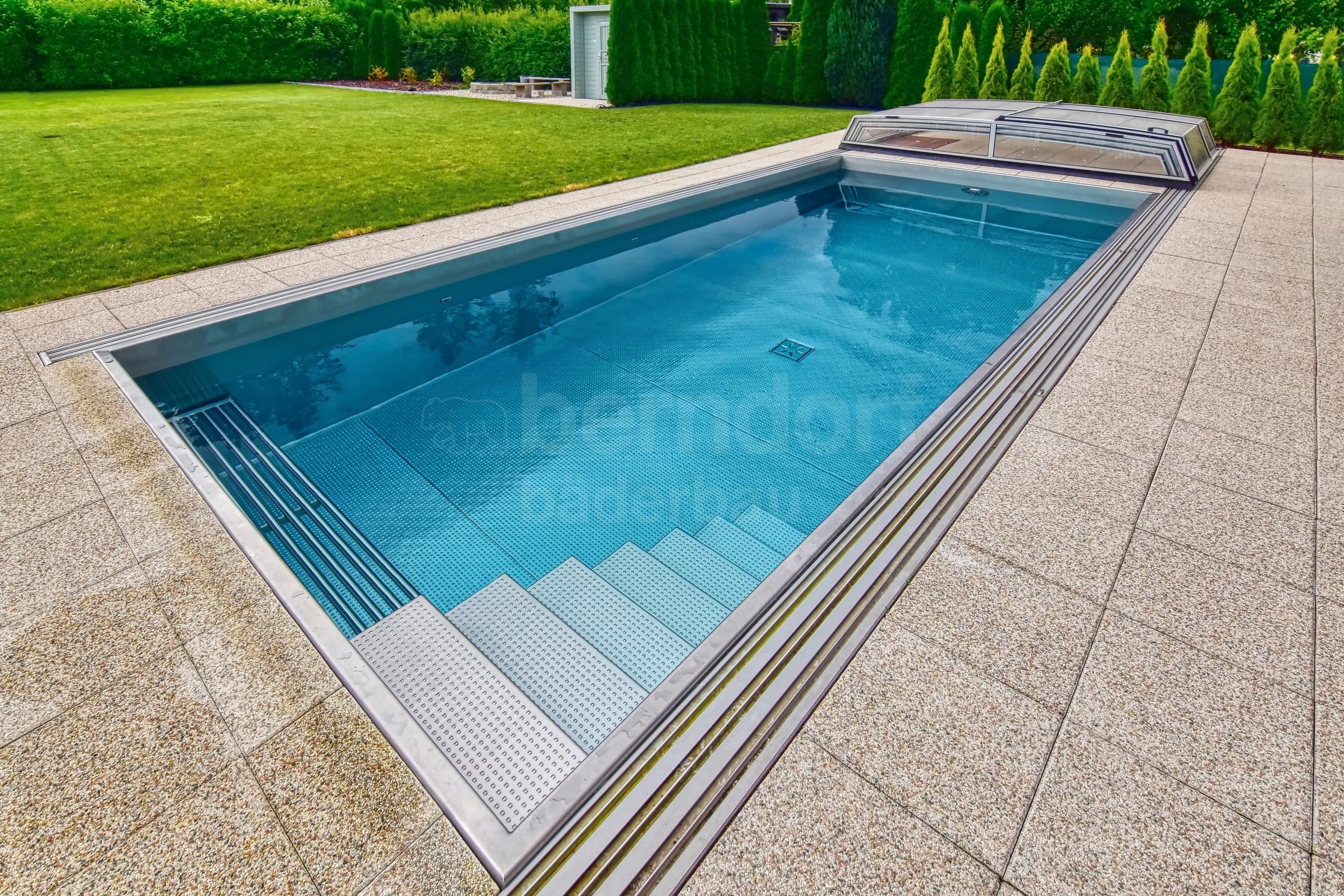 6_STARÁ-BÀLÁ_Privátní bazén venkovní skimmerový.jpg
