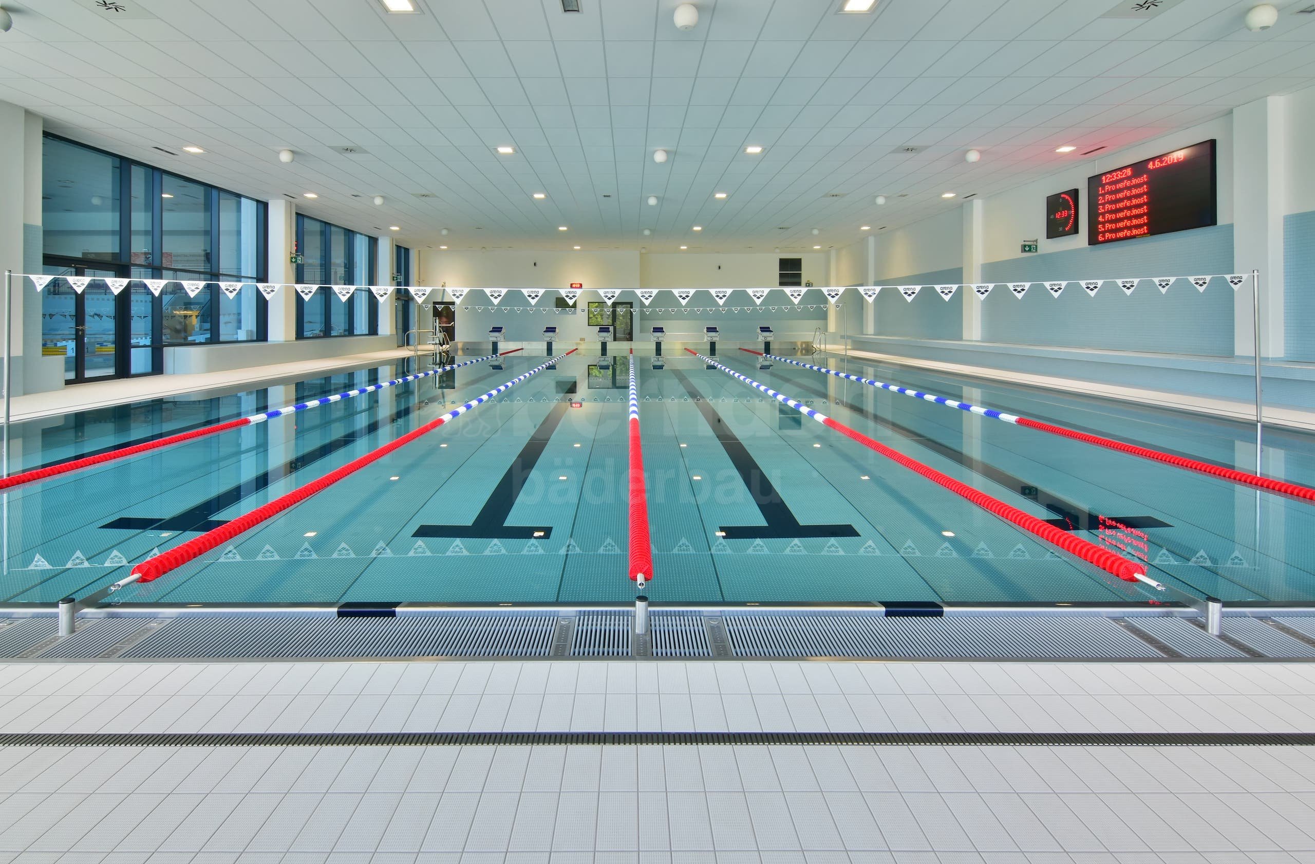 10c_Plavecký nerezový bazén FINA 25m.JPG