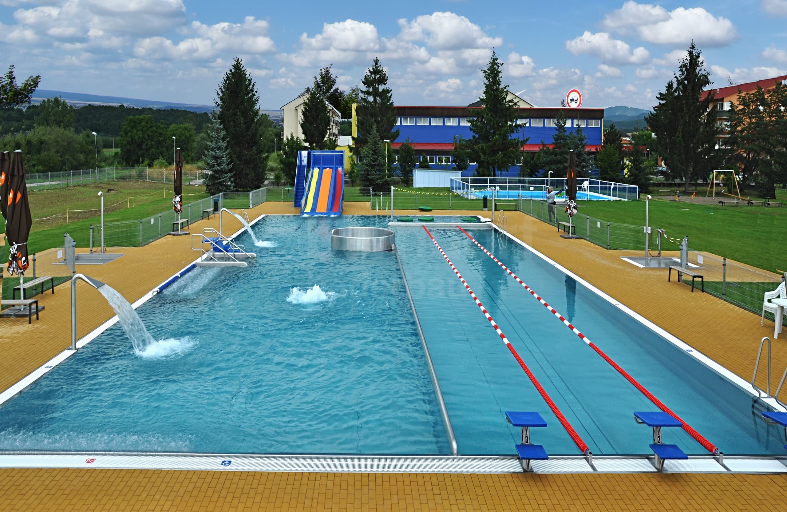 11_NEMŠOVÁ_Veřejné koupaliště.jpg