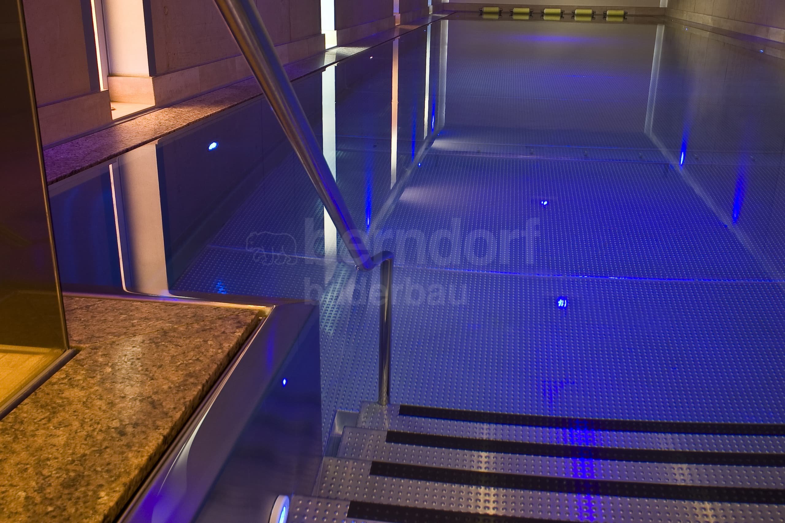 5b_Hotelový relaxační bazén_Hotel Jerzner Hof_JERZENS.jpg