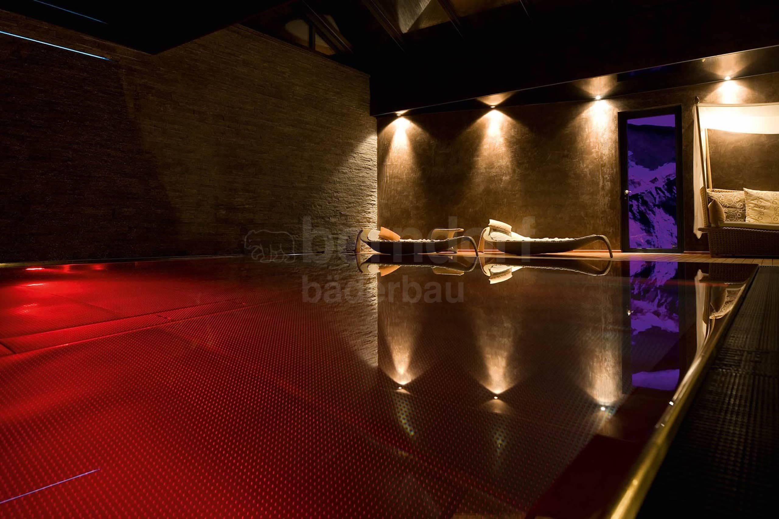 5c_Hotelový bazén vnitřní_Zermatt_Hotel_FIREFLY.jpg