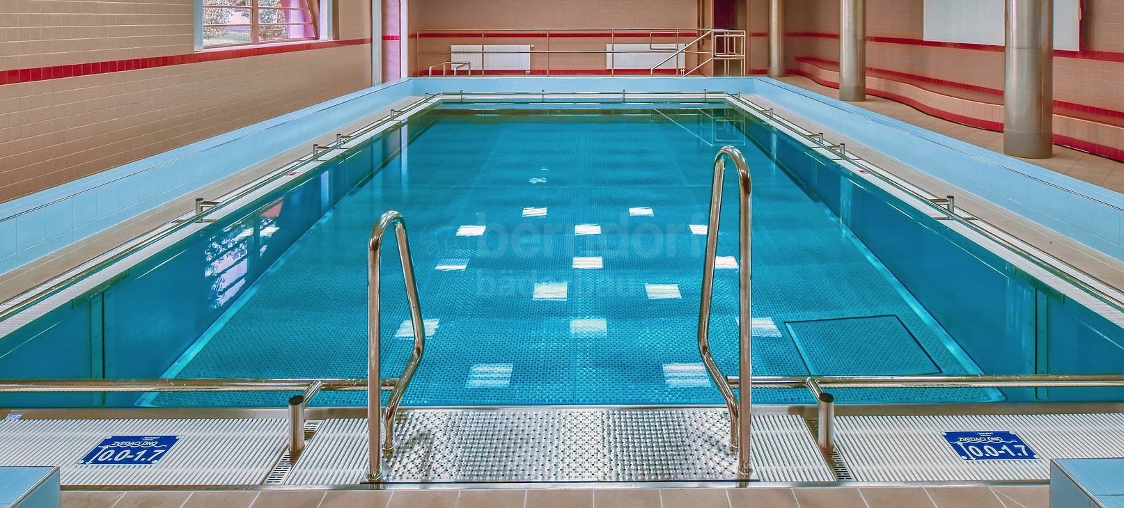 Rehabilitation stainless steel pool with movable floor Tloskov Rehabilitation stainless steel pool with movable floor Tloskov